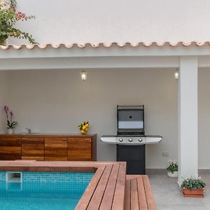 Huis "Holiday" met Vijf Slaapkamers